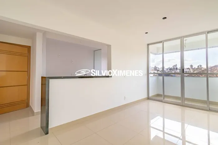 Residencial Área Privativa no Carlos Prates com 73,00 (M²), 3 quartos e 2 vagas para Vend