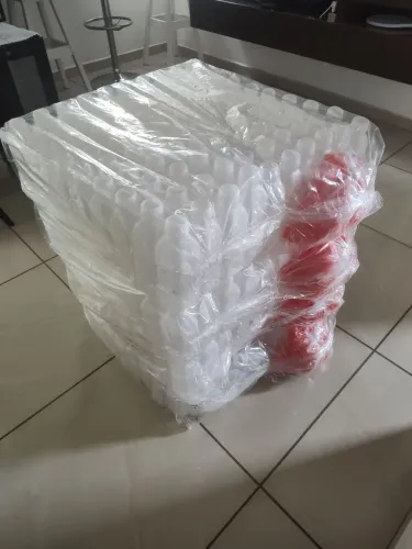 Vende-se Garrafas Plásticas Descartáveis 500 ml - Novas e Lacradas