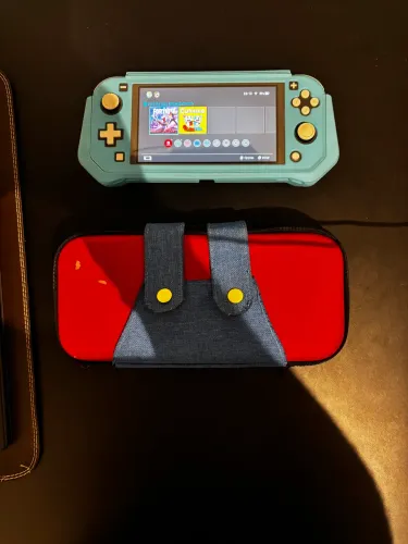     Nintendo Switch Lite Desbloqueado + SD 128GB + Kit Completo