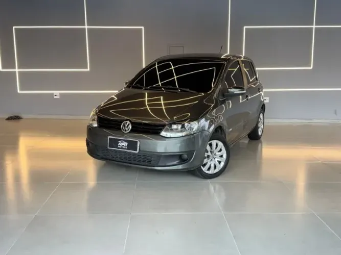 Volkswagen Fox 1.0 MI Total Flex 8V 5P 2013