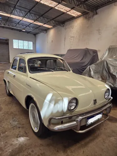 RENAULT DAUPHINE