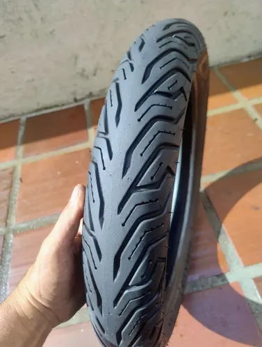 Pneu dianteiro 100/80-16 Michelin city grip original semi-novo.