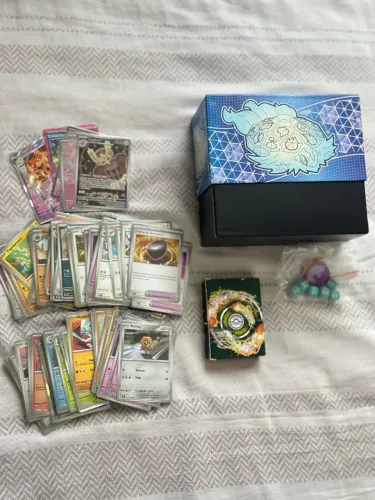 Pokémon TCG - Coleção Coroa Estelar + ETB Original | 99/175 Cartas + Promo + Acessórios