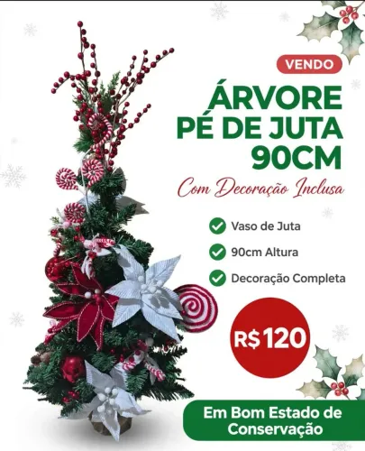 Árvore de natal já decorada com pé de juta