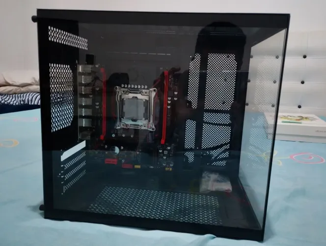 Gabinete,placa mãe, processador e TPM 2.0