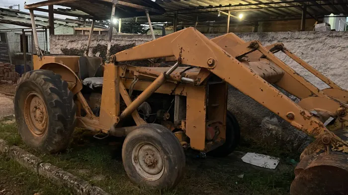 PA CARREGADEIRA