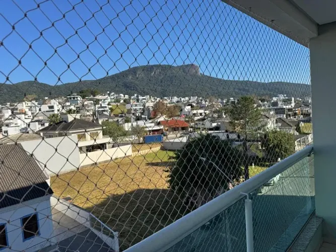 Apartamento 02 dormitórios Pedra Branca