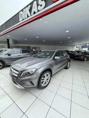 Mercedes-Benz GLA 200 Vision 1.6/1.6 TB 16V Flex Aut. 2015