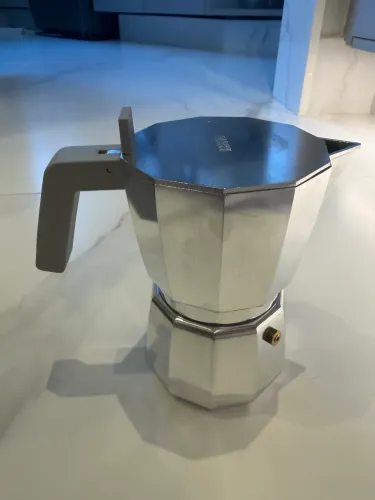 Cafeteira Italiana Alessi Original em Alumínio - Design Premium