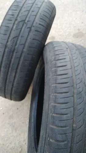 Vendo par de pneus 14