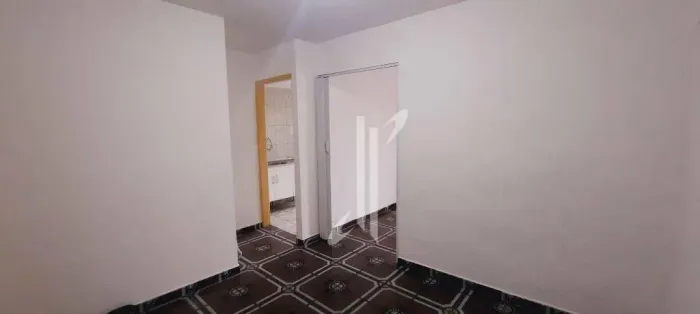 Apto de um dormitório reformado com uma vaga de garagem e lazer. Aluguel de R$1.450,00 por