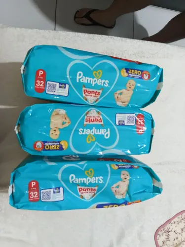 Fralda pampers tam P