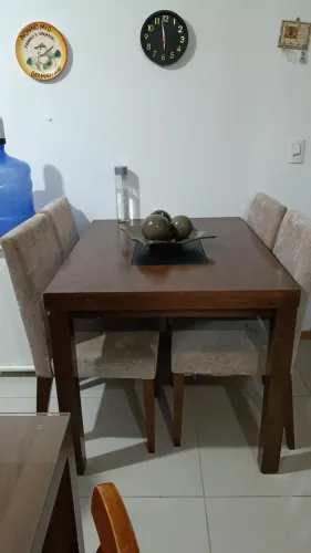 Mesa 4 cadeiras