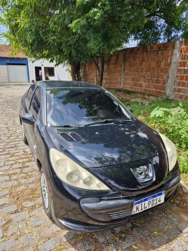 Peugeot 207 Sedan Passion XR 1.4 Flex 8V 4P 2011