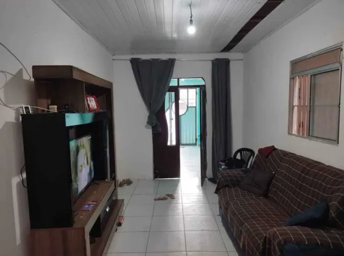 Vende-se casa no una > 
