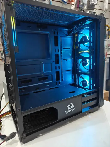 Gabinete REDRAGON 4 fam RGB