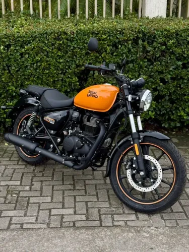 ** Royal Enfield Meteor 350 Fireball Orange - Bruna  2 1 9 7 1 4  6 3 8 7