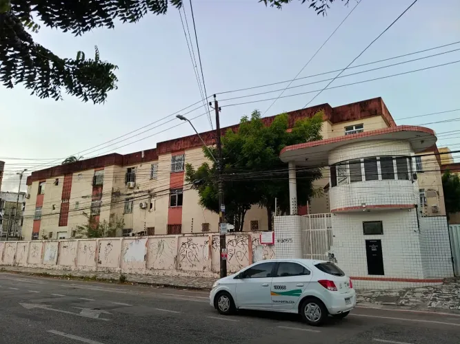 Imóvel para venda possui 66 metros quadrados com 3 quartos em Dionisio Torres - Fortaleza