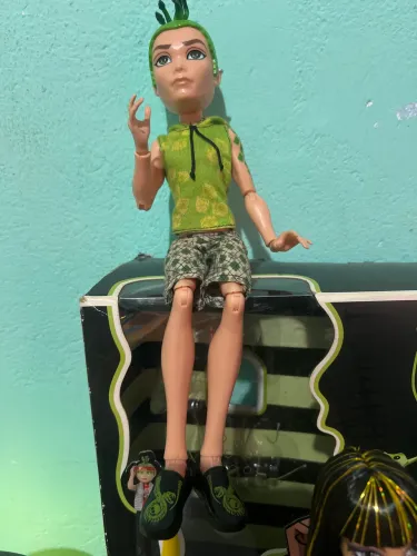 Monster high Boneco Deuce Gorgon ghouls alive 