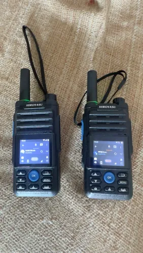 VENDO 2 RÁDIOS HIROYASU HI-R23 4G LTE PoC
