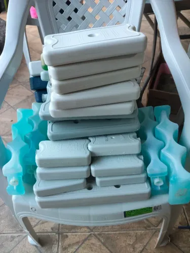 VENDO PLACAS DE GELO REUTILIZAVEL