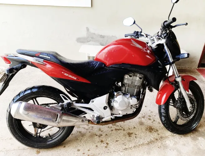 CB 300 2011