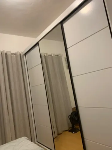 Guarda roupa 3 portas com espelho