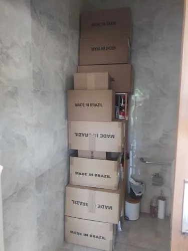 Caixa vazia papelao