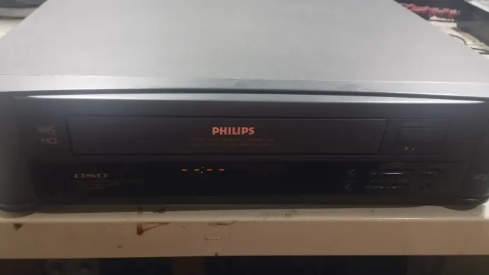 Vídeo cassete Philips VR 3522 4 cabeças.