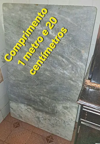 Pedra em mármore e granito