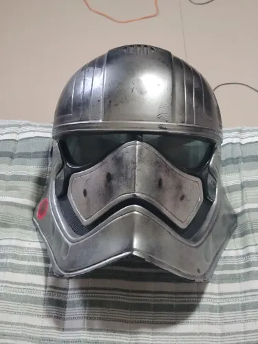 Capacete Stormtrooper Phasma star wars, Disney londres