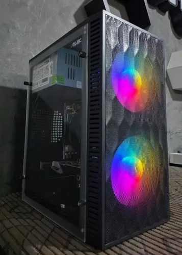 PC Gamer para Roblox e jogos leves/ Core i5/ SSD 240GB/ GT 730 2GB