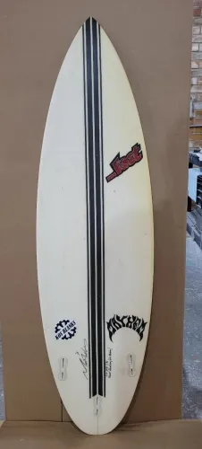 Prancha de Surf - Medidas: 5?10? x 18 7/8 x 2 3/8