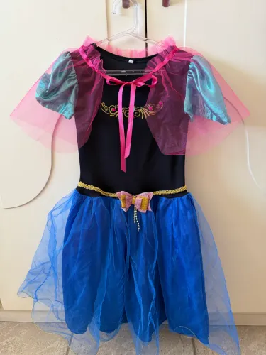Fantasia da Ana (Frozen) tamanho 8