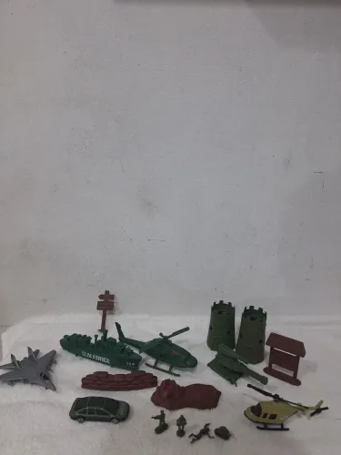 Combo Miniaturas brinquedos militar
