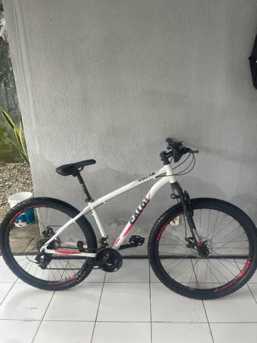 Bicicleta aro 29 Caloi vulcan