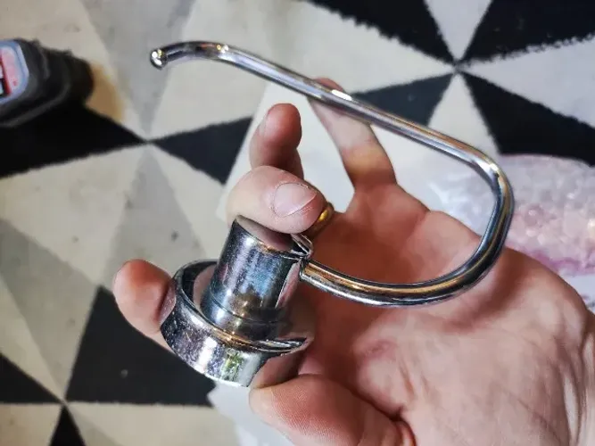 Porta-Papel Higiênico de Parede em Metal Cromado Maciço (Antigo / Resistente)