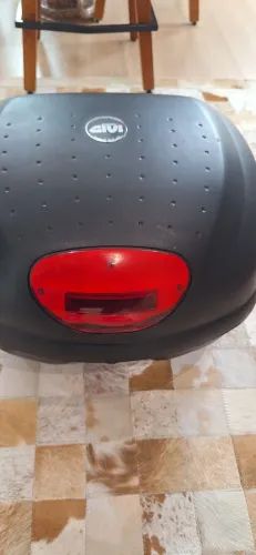 Baú bautelo GIVI 33L