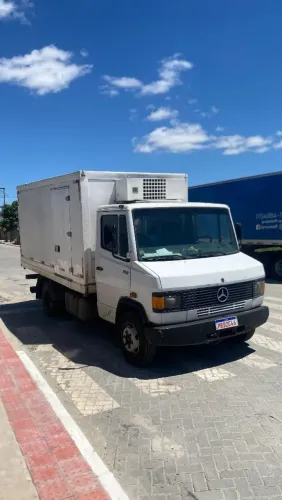 709 Baú Refrigerado