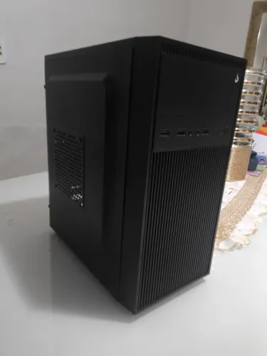 Computador com processador Intel i5 6600k com placa mãe