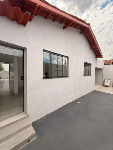 CASA REFORMADA - JIBRAN EL HADJ - TERRENO INTEIRO