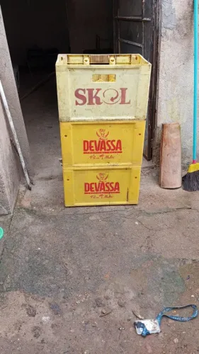 Vendo engradado de cerveja