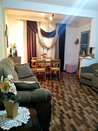 Venda de CASA em Sorocaba-SP, bairro Laranjeiras