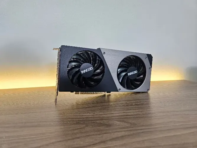 Placa de vídeo RTX 4060 Ti Inno3D TWIN X2 8GB - Usada em Excelente Estado!