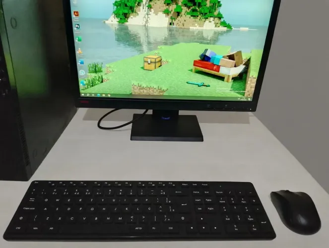 Monitor LENOVO 22.8 POLEGADAS