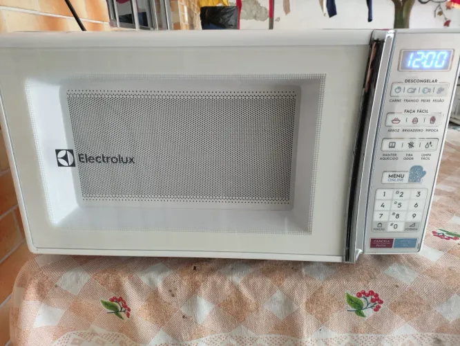 Microondas Electrolux,27 lts,110 volts, entrego e dou garantia