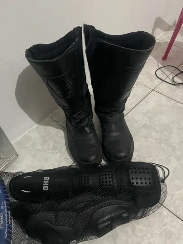 Bota do getam caneleira e cotoveleira novas nunca usada tamanho 41