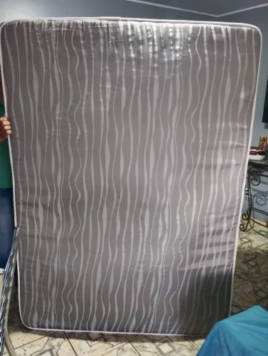 Colchão semi novo
