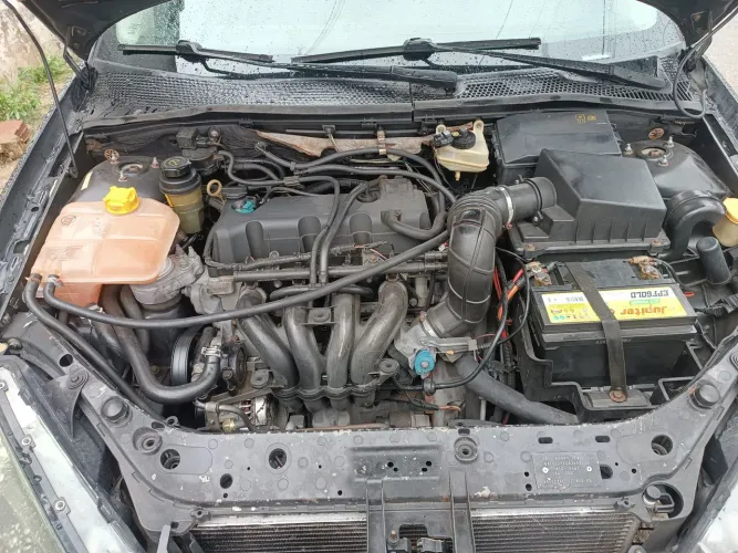 Ford Focus Sedan 1.6/1.6 Flex 8v/16v 4P Mec. 2006
