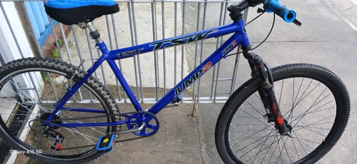 Bicicleta Aro 27.5 atrás e 29 na frente